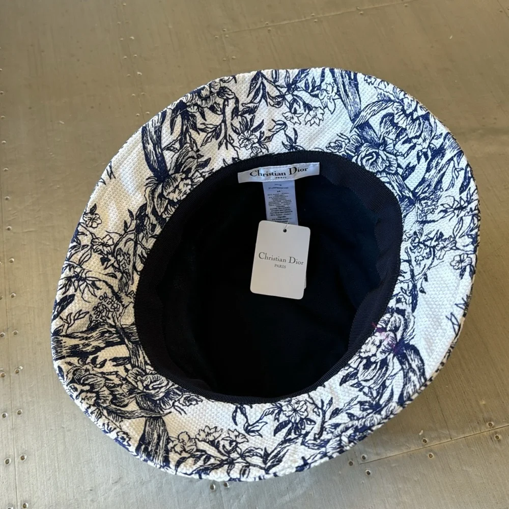 Dior brand new